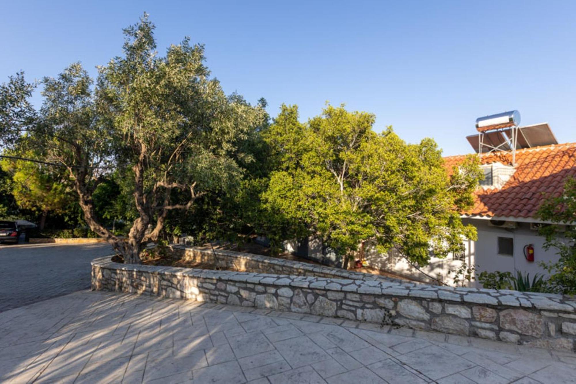 Готель Pansion Koroni L'Antic Екстер'єр фото